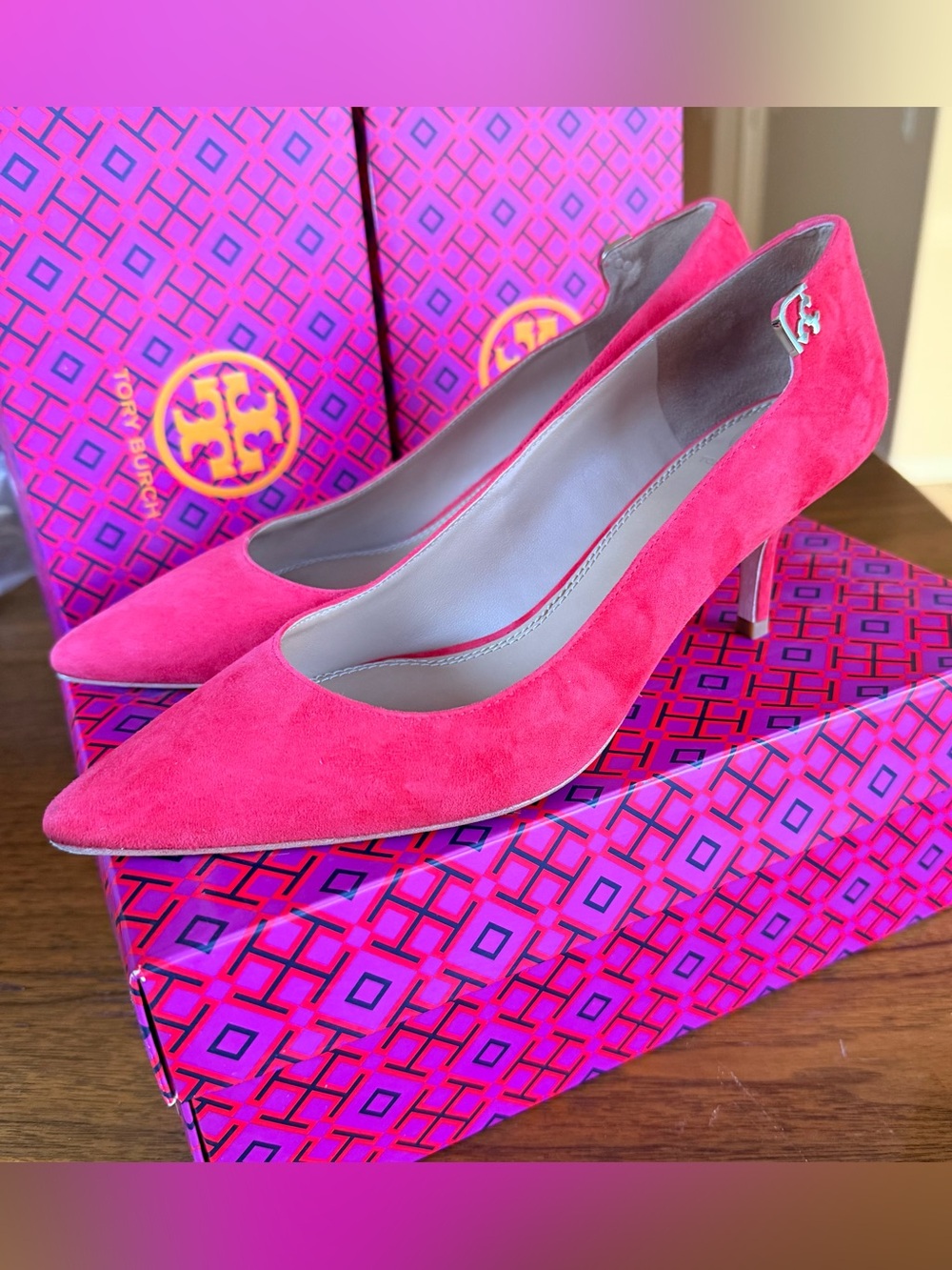 Tory Burch Elizabeth 65mm Pump in Poppy Orange Suede size 9